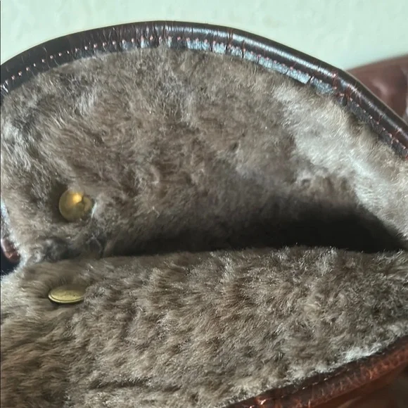 UGG Stylish Brown Leather Women's Boots 🤎 - Picture 4 of 5